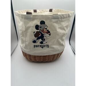 New England Patriots Mickey Mouse‎ Picnic Basket